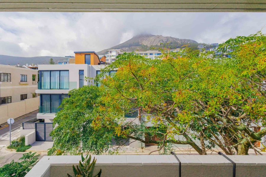 To Let 1 Bedroom Property for Rent in Bantry Bay Western Cape